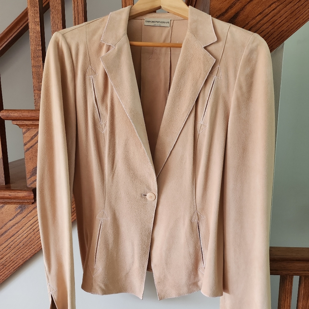 Emporia Armani soft suede jacket. Size 44. Off-pink color